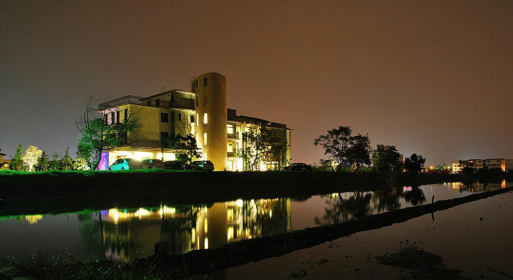 Full Sweet Inn Wujie Exterior photo